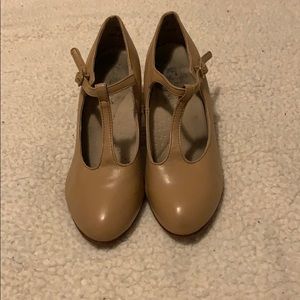 Capezio character shoes